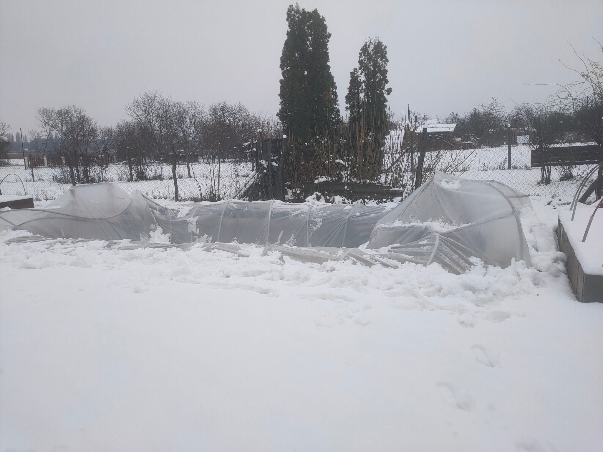 Az összeomlás szelídsége.